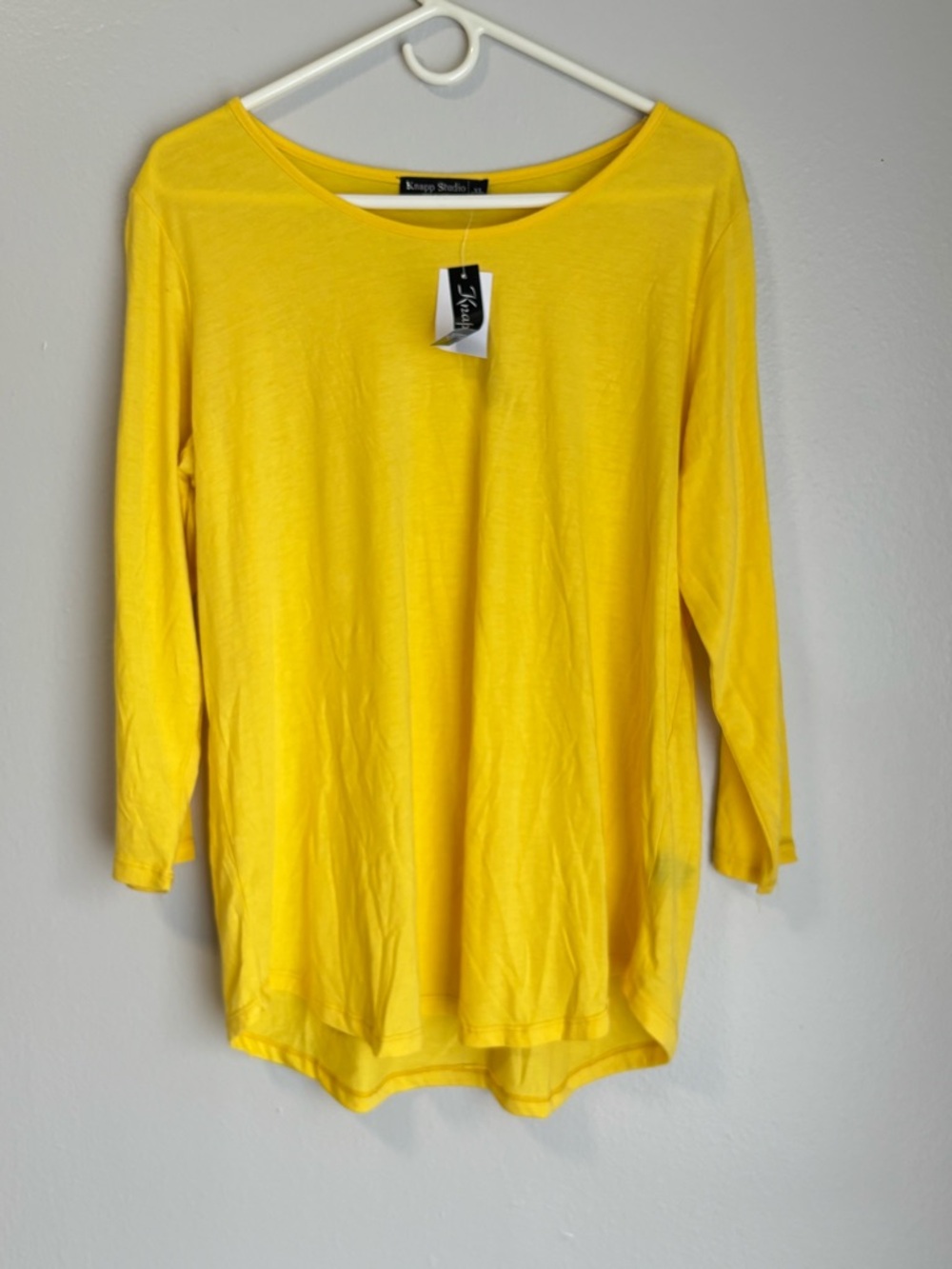 Kensie Studio Yellow Long-Sleeve Women's Tee